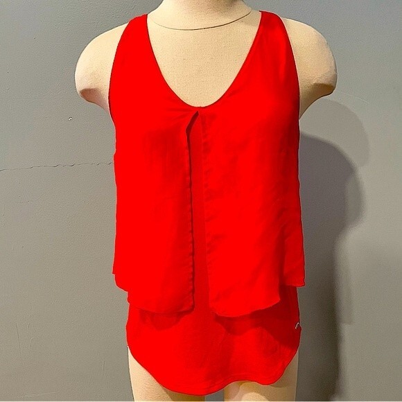 Guess Red Sleeveless Chiffon Overlay Blouse Size XS - Picture 1 of 5